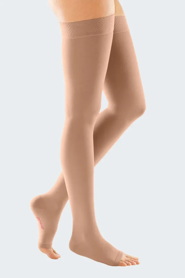mediven® struva® 23: Media hasta medio-muslo de compresión clínica con 23 mmHg