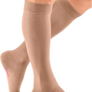 Mediven Plus: Media hasta la rodilla, de compresión clínica con 23 mmHg